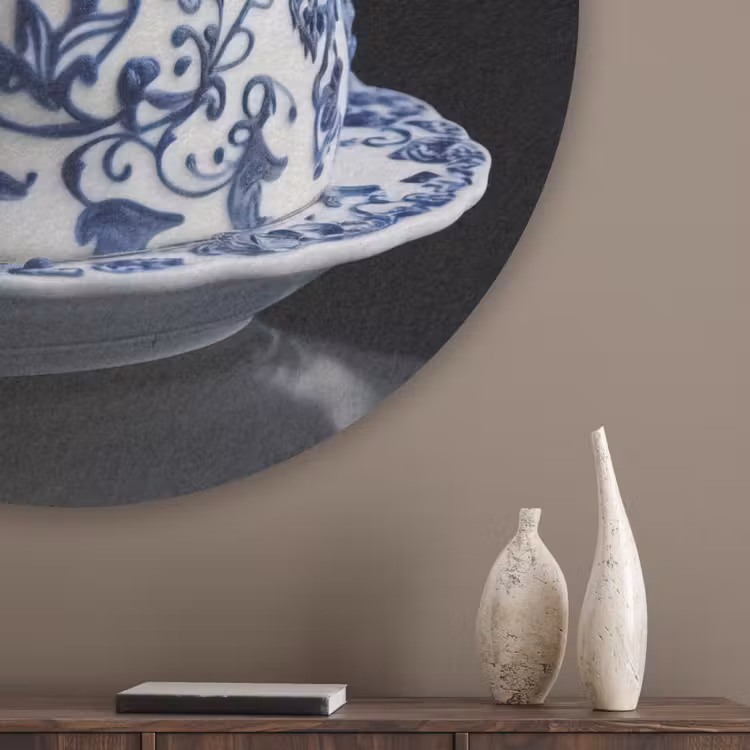Taart - Slagroom - Kers - Bord - Delfts blauw Akoestische PET Vilt - Rond klein -sfeer5_closeup
