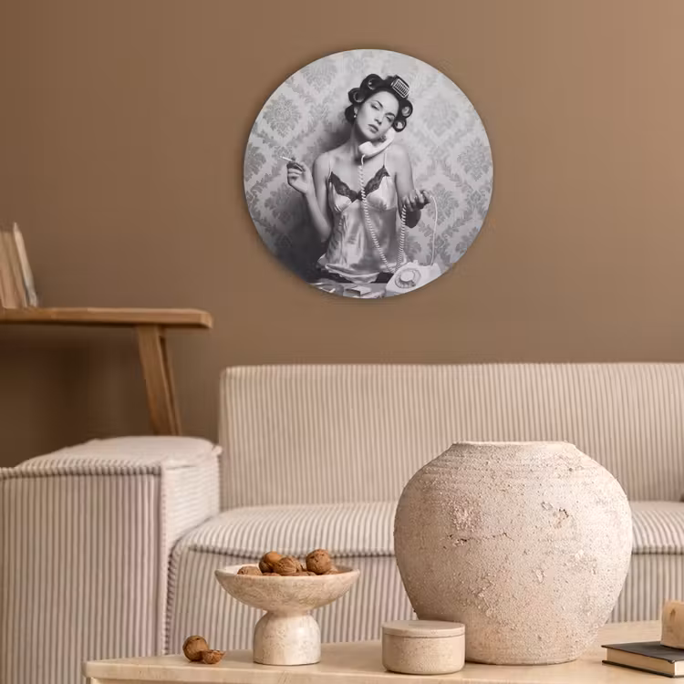 Chic - Vrouw - Zwart - Wit Akoestische PET Vilt - Rond klein -sfeer1