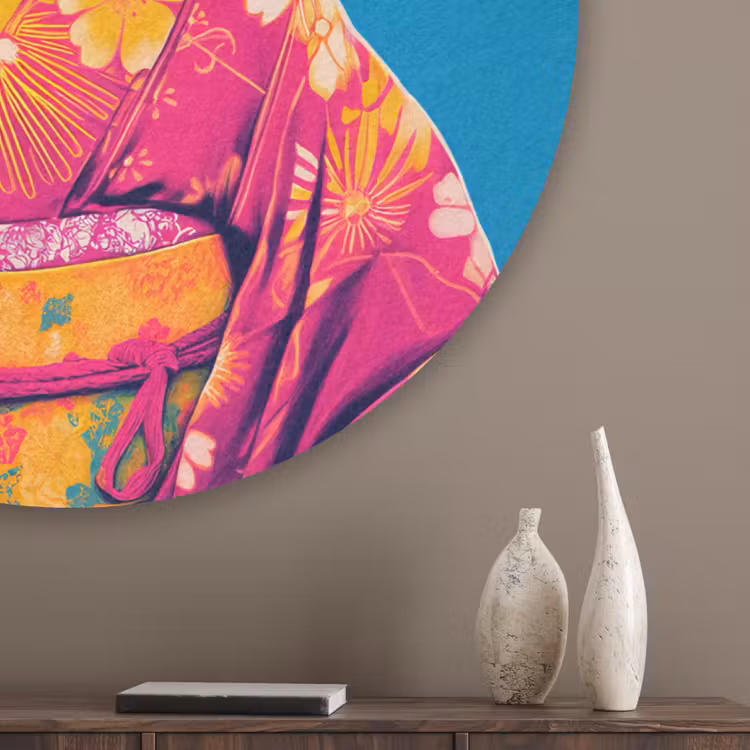 Koe - Bloemenkrans - Oorhangers - Kimono Akoestische PET Vilt - Rond klein -sfeer5_closeup