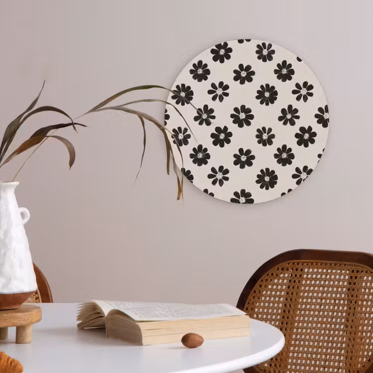 Grafisch - Madeliefjes - Zwart - Beige Akoestische PET Vilt - Rond klein 838 -sfeer3