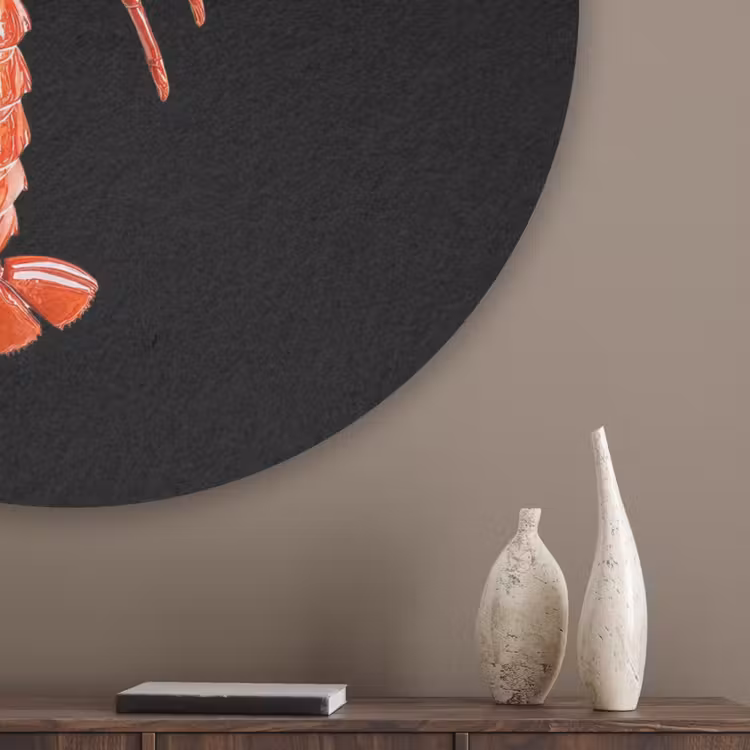 Kreeft - Glossier Rood - Zwart Akoestische PET Vilt - Rond klein -sfeer5_closeup
