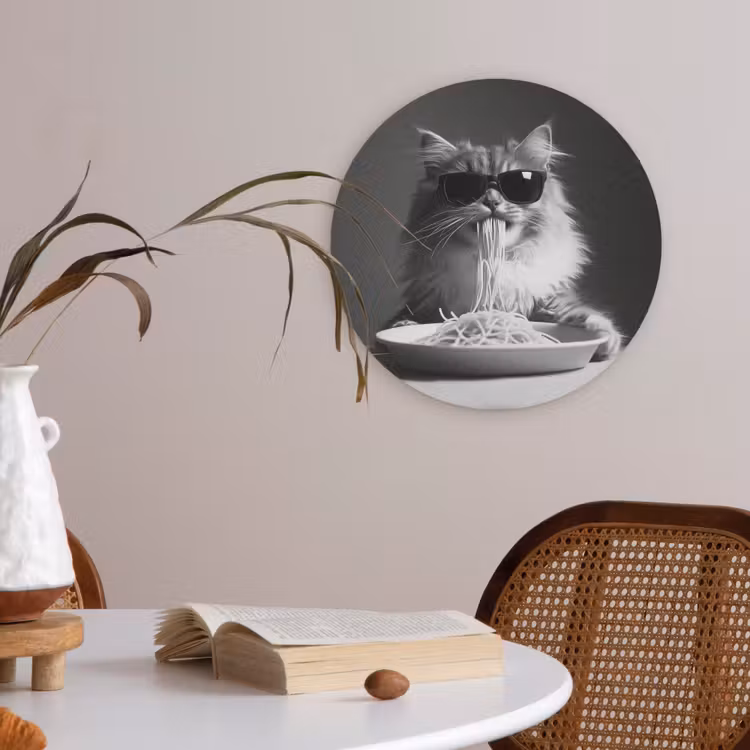 Langharige kat - Zonnebril - Spaghetti - Humor - Zwart - wit Akoestische PET Vilt - Rond klein -sfeer3