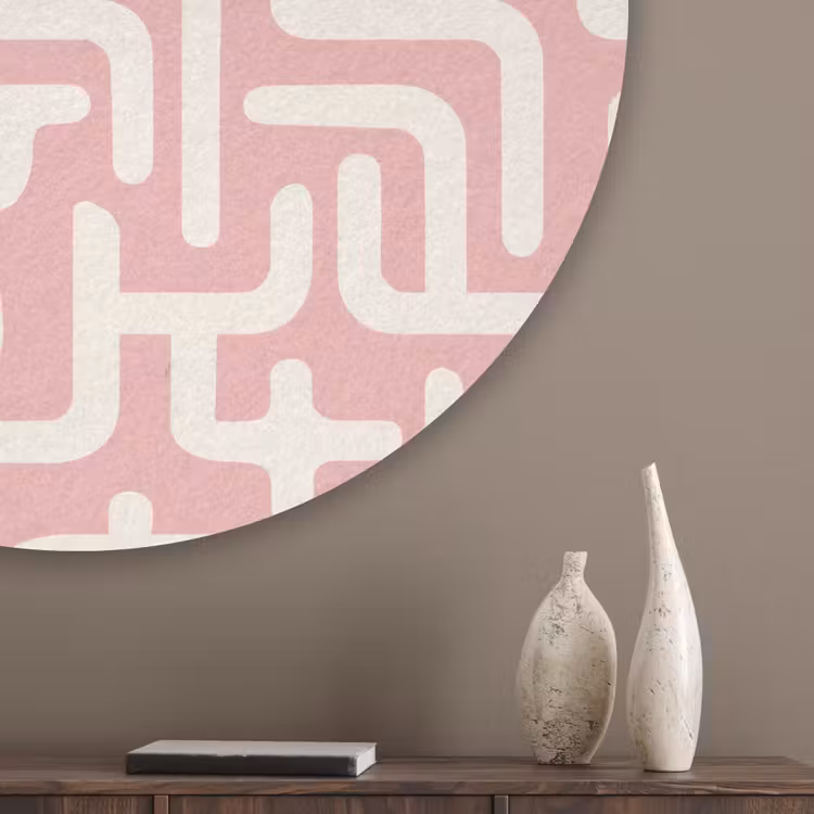 Doolhofpatroon - Roze - Wit - Abstract Akoestische PET Vilt - Rond klein 838 -sfeer5_closeup