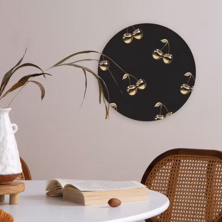 Patroon - Kersen - Goud - Chrome Akoestische PET Vilt - Rond klein -sfeer3