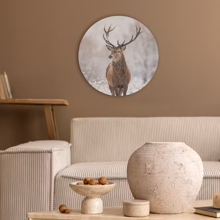 Edelhert - Bos - Sneeuw - Winter - Majestueus Akoestische PET Vilt - Rond klein -sfeer1