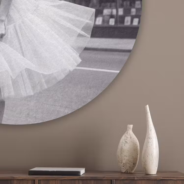 Retro - Vrouw - Zwart - Wit Akoestische PET Vilt - Rond klein -sfeer5_closeup