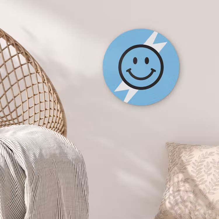 Smiley - Blauw - Bliksem Akoestische PET Vilt - Rond klein -sfeer4