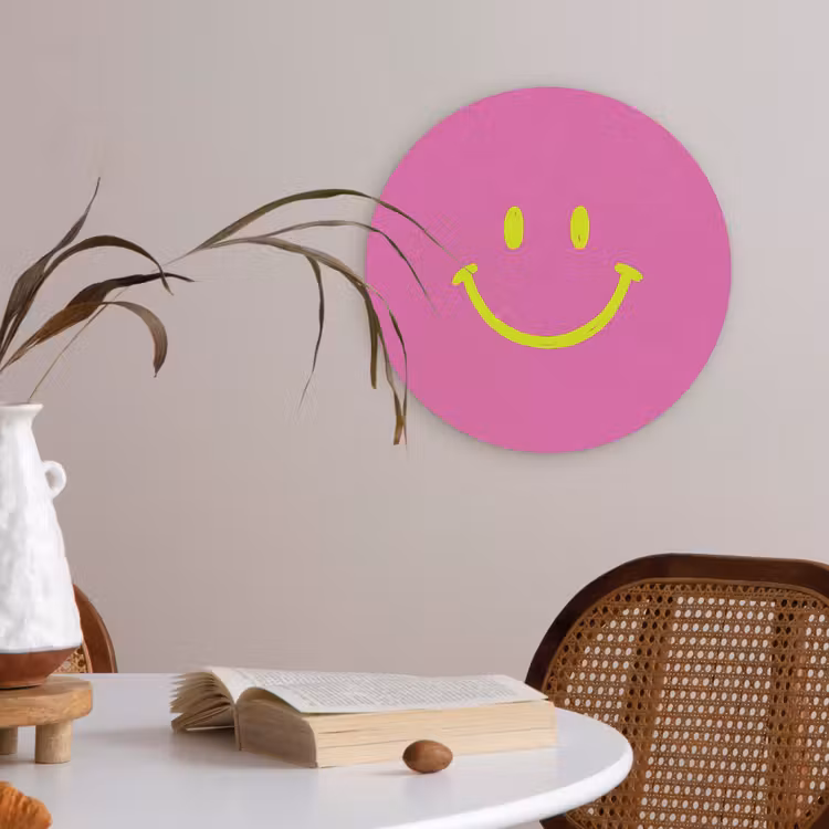 Smiley - Vrolijk - Roze Akoestische PET Vilt - Rond klein -sfeer3