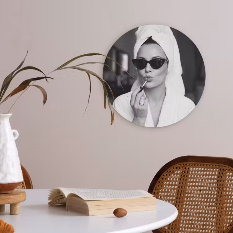 Zonnebril - Vrouw - Zwart - Wit Akoestische PET Vilt - Rond klein -sfeer3
