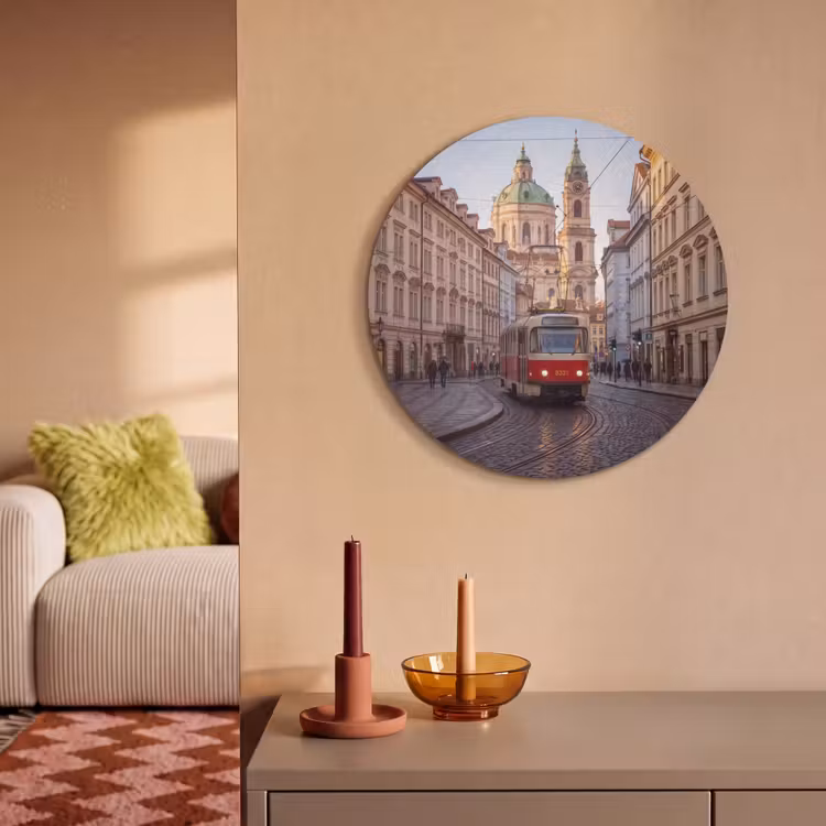 Tram - Straat - Stadsgezicht - Klassiek - Rood Akoestische PET Vilt - Rond klein -sfeer1