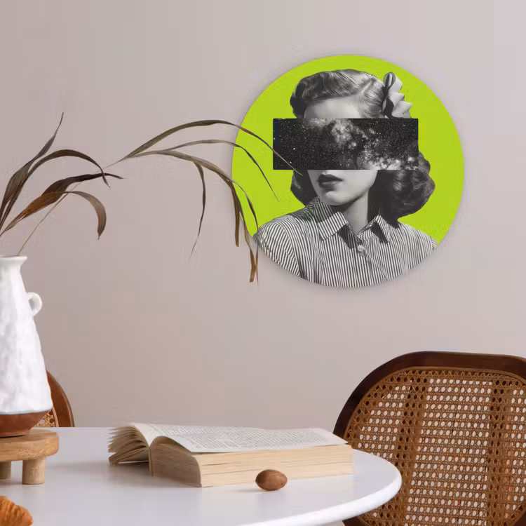 Vrouw - Sterrenhemel - Groen Akoestische PET Vilt - Rond klein -sfeer3