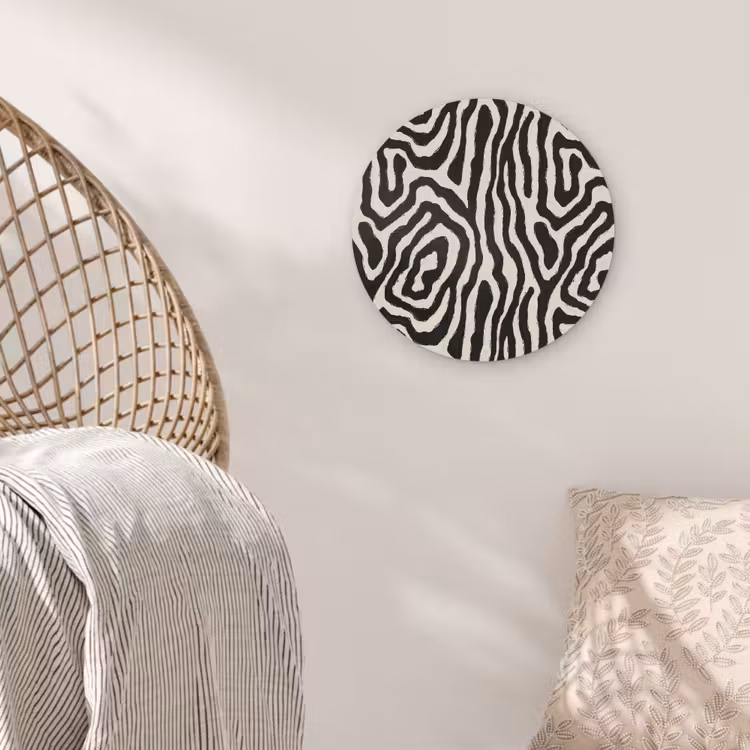 Zebra - Zwart - Abstract Akoestische PET Vilt - Rond klein 838 -sfeer4