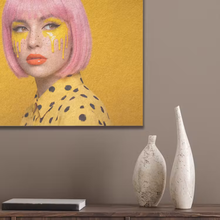 Vrouw - Portret - Abstract - Kleurrijk - Geel PET vilt klein -sfeer6_closeup