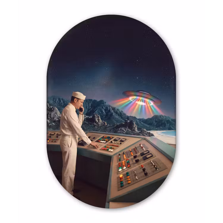 aluminium oval wall art - Man - Control Room - Beach - Man - Controlekamer - Strand Wandcirkel Ovaal Aluminium middel