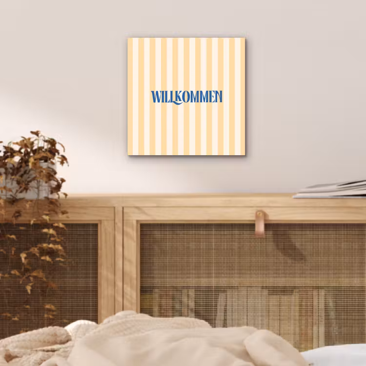 Blauw - Geel - Strepen - Willkommen aluminium wit klein -sfeer3