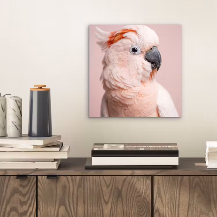 Kaketoe - Portret - Roze aluminium wit klein -sfeer1