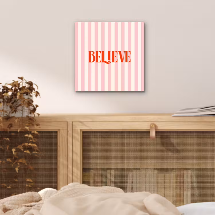 Zachtroze - Rood - Strepen - Believe aluminium wit klein -sfeer3