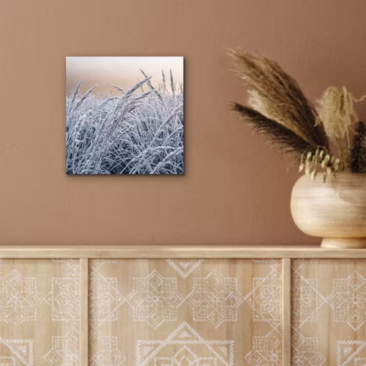 Rijp - Gras - Kristallen - Winter - Minimalistisch aluminium wit klein -sfeer4