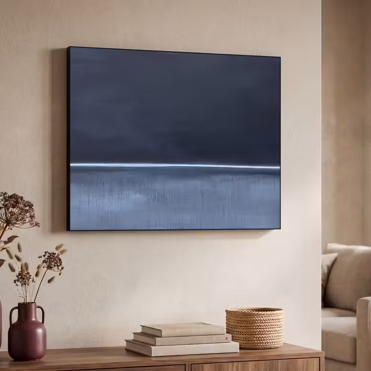 Abstract - Horizontale lijn - Minimalistisch - Donkerblauw - Kunst Textielframe zwart klein -sfeer3