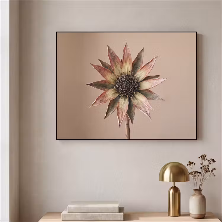 Droogbloem - Protea - Vintage - Beige - Rustiek Textielframe zwart klein -sfeer2