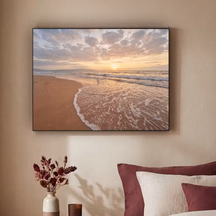 Zee - Kustlijn - Wolken - Landschap - Oranje Textielframe zwart klein -sfeer1