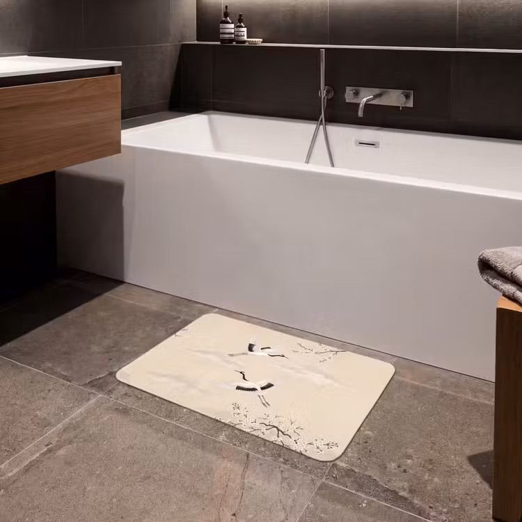 Kraanvogels - Bloesem - Beige Badmat klein -sfeer3