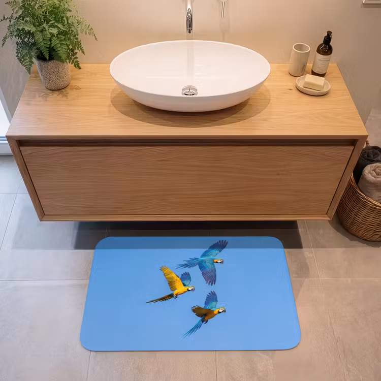 Papagaai - Vliegen - Blauw - Geel Badmat klein -sfeer1