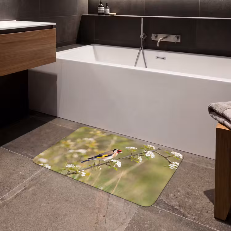 Putter - Bloesem - Lente - Natuur - Kleurrijk Badmat middel -sfeer3