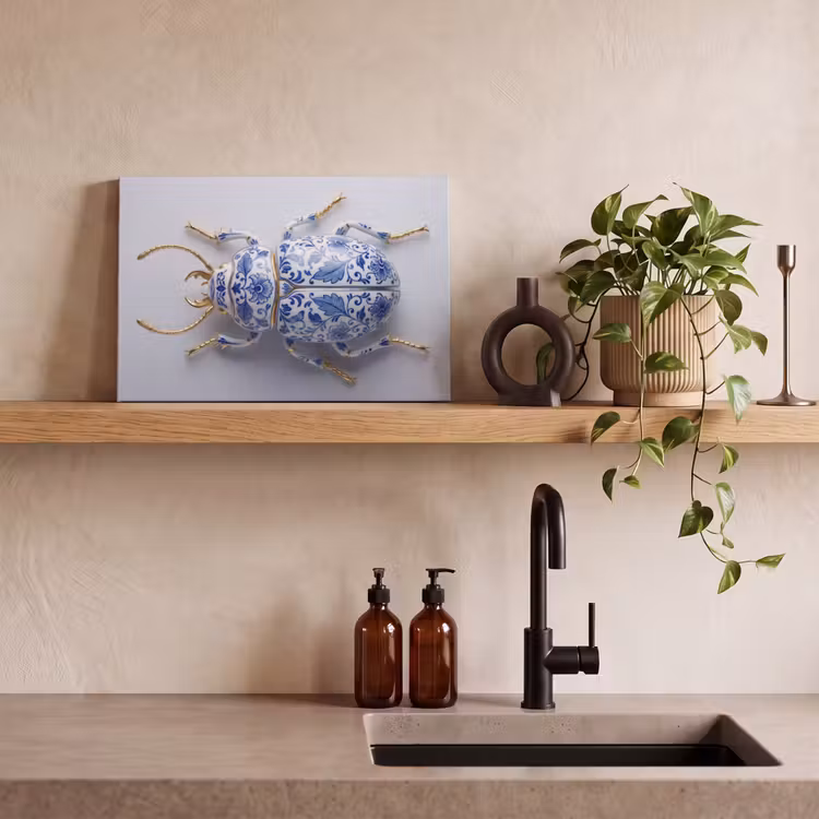 Kever - Delfts  - Blauw - Goud canvas 2cm klein -sfeer3