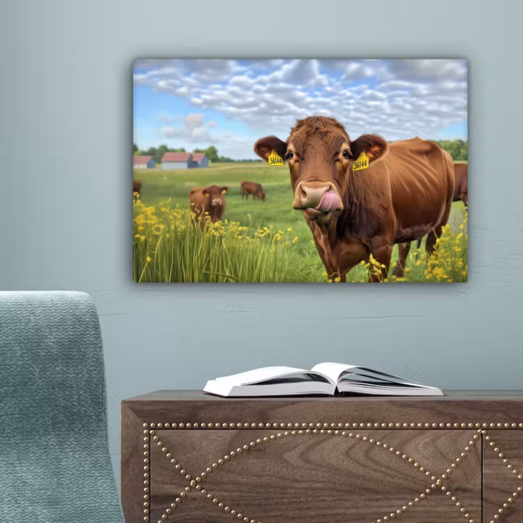 Koe - Weide - Bloemen canvas 2cm klein -sfeer4