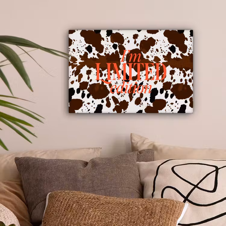 Koeienprint - Limited edition - Rood canvas 2cm klein -sfeer1