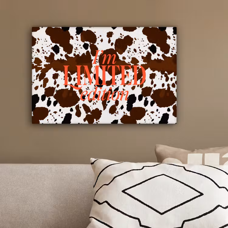 Koeienprint - Limited edition - Rood canvas 2cm klein -sfeer3