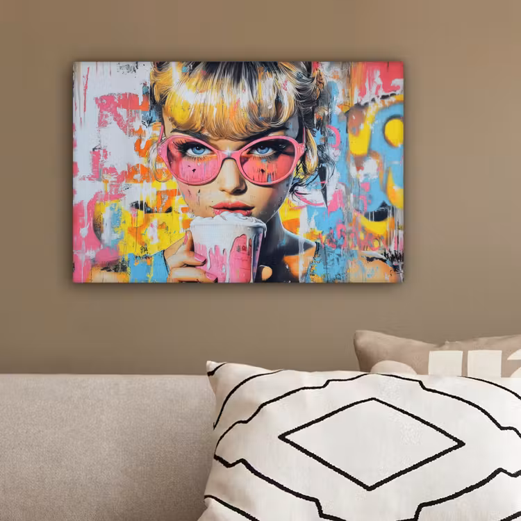 Expressief - Milkshake - Vrouw - Felle kleuren canvas 2cm klein -sfeer3