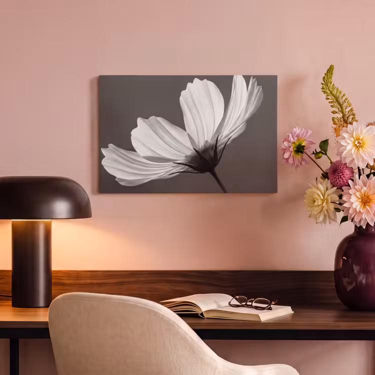 Bloem - Minimalistisch - Zwart - Wit canvas 2cm klein -sfeer4