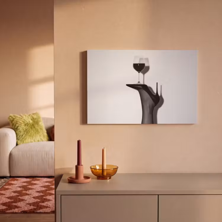 Hak - Wijn - Minimalistisch - Zwart canvas 2cm klein -sfeer1