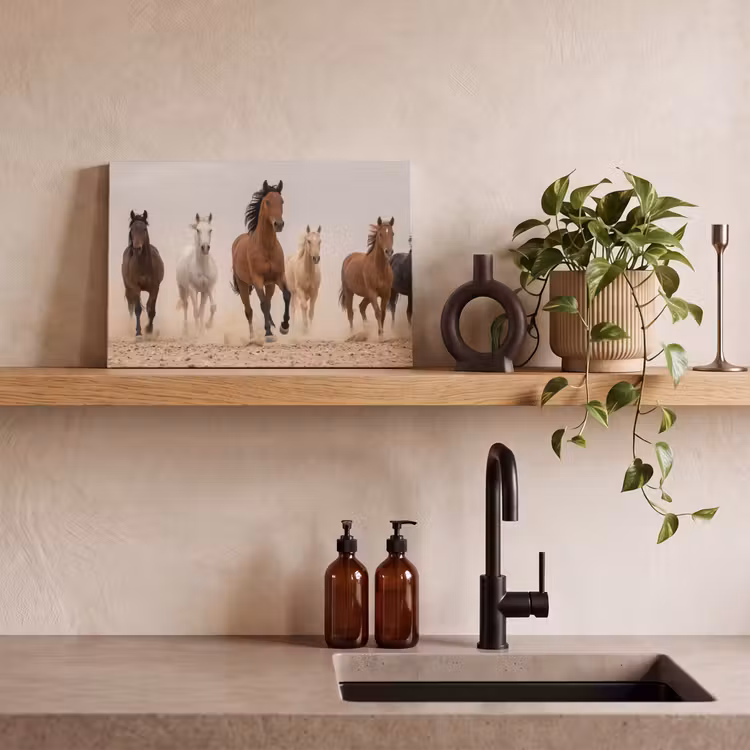 Kudde paarden - Stofwolk - Bruin - Zwart canvas 2cm klein -sfeer3