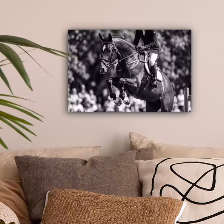 Springen - Paard - Zwart - Wit canvas 2cm klein -sfeer1
