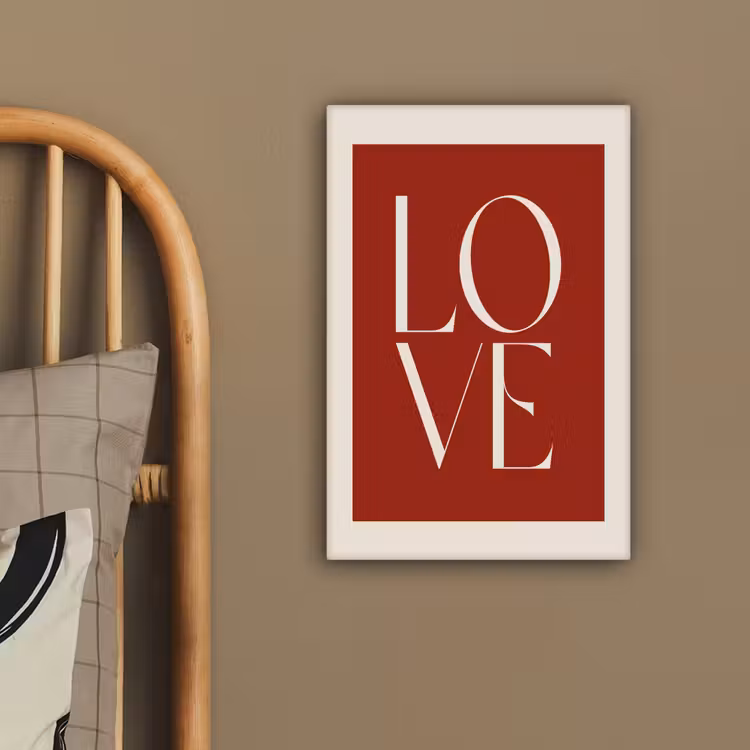 Love - Rood - Minimalistisch canvas 2cm klein -sfeer3