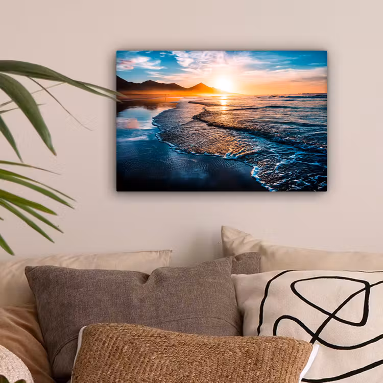 Zonsondergang - Zee - Berg - Horizon - Landschap - Blauw canvas 2cm klein -sfeer1