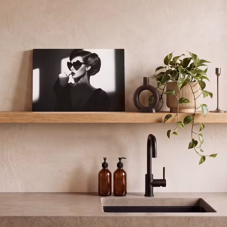 Vrouw - Zwart - Hart canvas 2cm klein -sfeer3