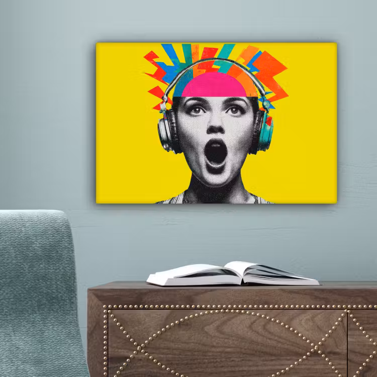 Vrouw - Koptelefoon - Geel canvas 2cm klein -sfeer4