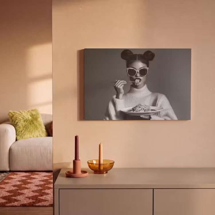 Vrouw - Pasta - Zonnebril canvas 2cm klein -sfeer1