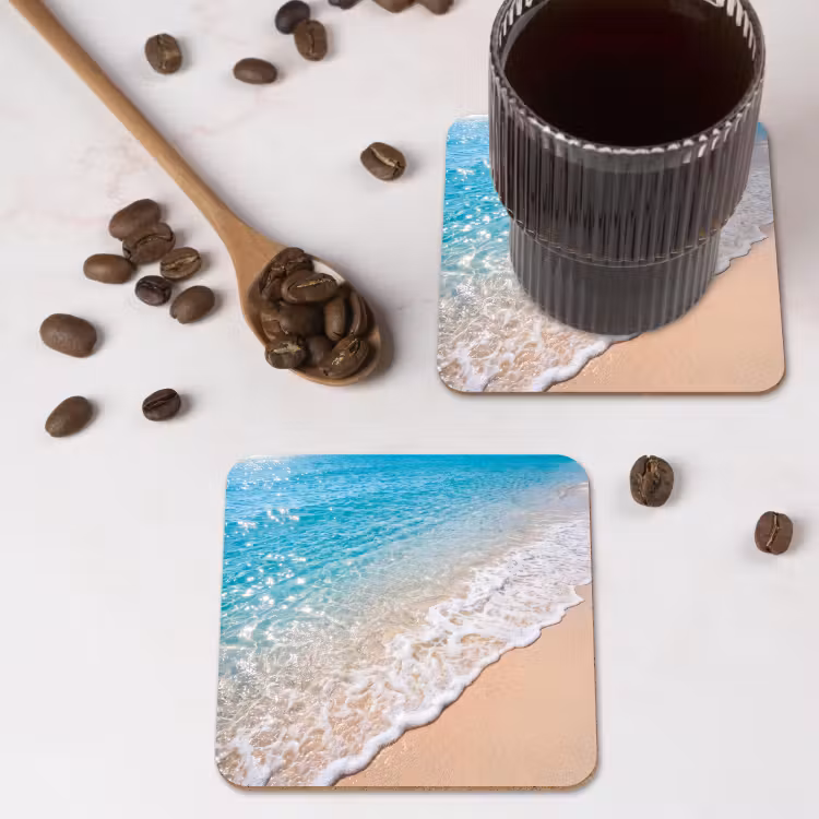 Strand - Water - Natuur - Blauw - Beige onderzetter kurk middel -sfeer2