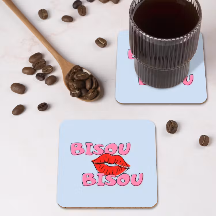 Bisou - Blauw - Roze - Lippen onderzetter kurk middel -sfeer2