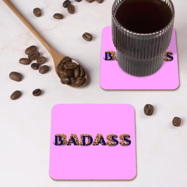 Felroze - Badass - Panterprint - Schaduw onderzetter kurk middel -sfeer2
