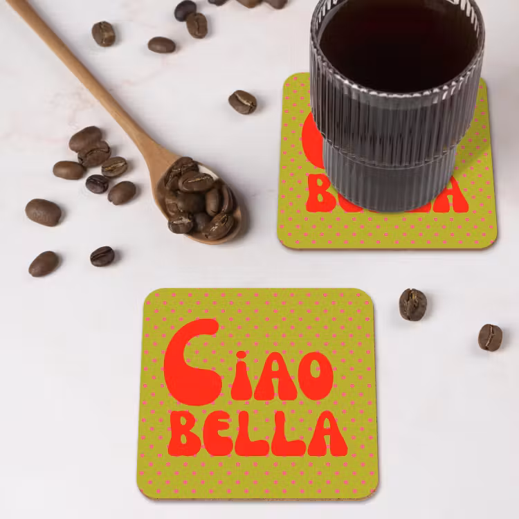 Ciao bella - Rood - Groen - Stippen onderzetter kurk middel -sfeer2