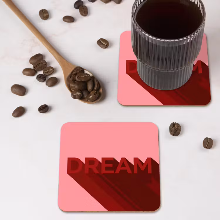 Dream - 3D - Rood - Roze onderzetter kurk middel -sfeer2