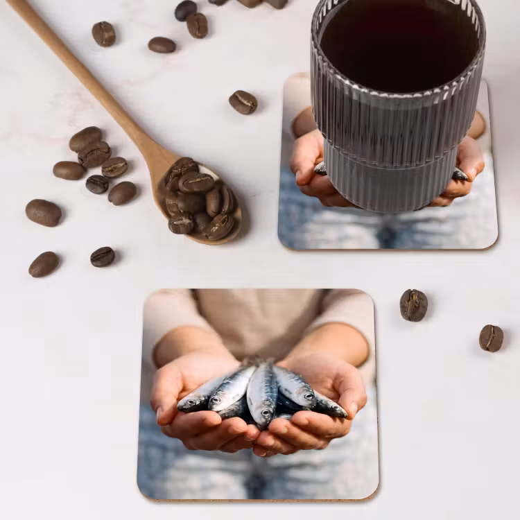Coaster - Fish - Hands - Nature - Vis - Handen - Natuur onderzetter kurk middel