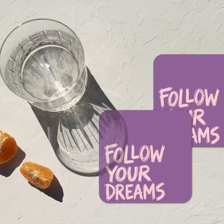 Follow your dreams - Paars - Penseeltextuur onderzetter kurk middel -sfeer4