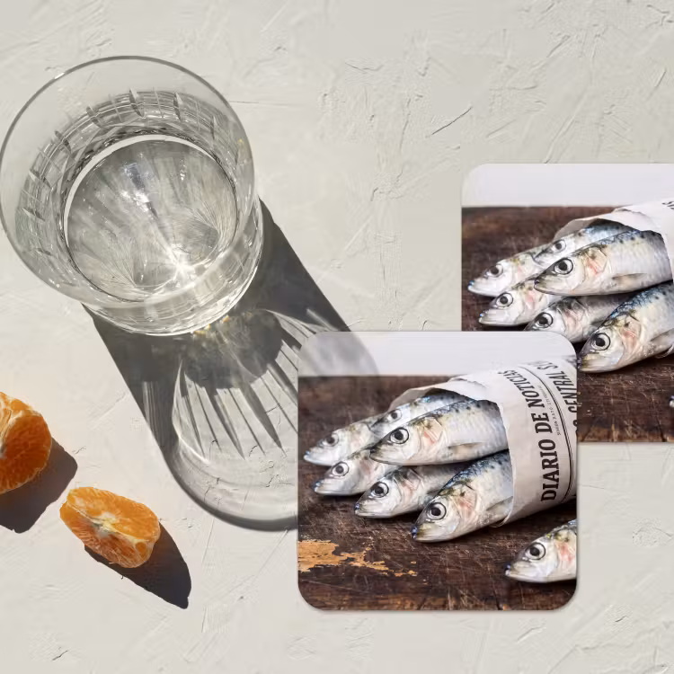 Coaster - Little Sardine - newspaper - cutting board - Sardientje - krant - snijplank onderzetter kurk middel